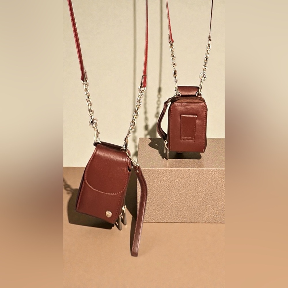 Targus | Phone Crossbody w/ Multi Card Holder Burgundy Leather Belt,Wrist